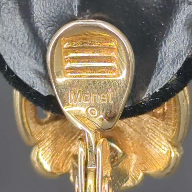 Vintage Monet Gold Tone Swirl Button Clip On Earrings Retro Classic MCM Button