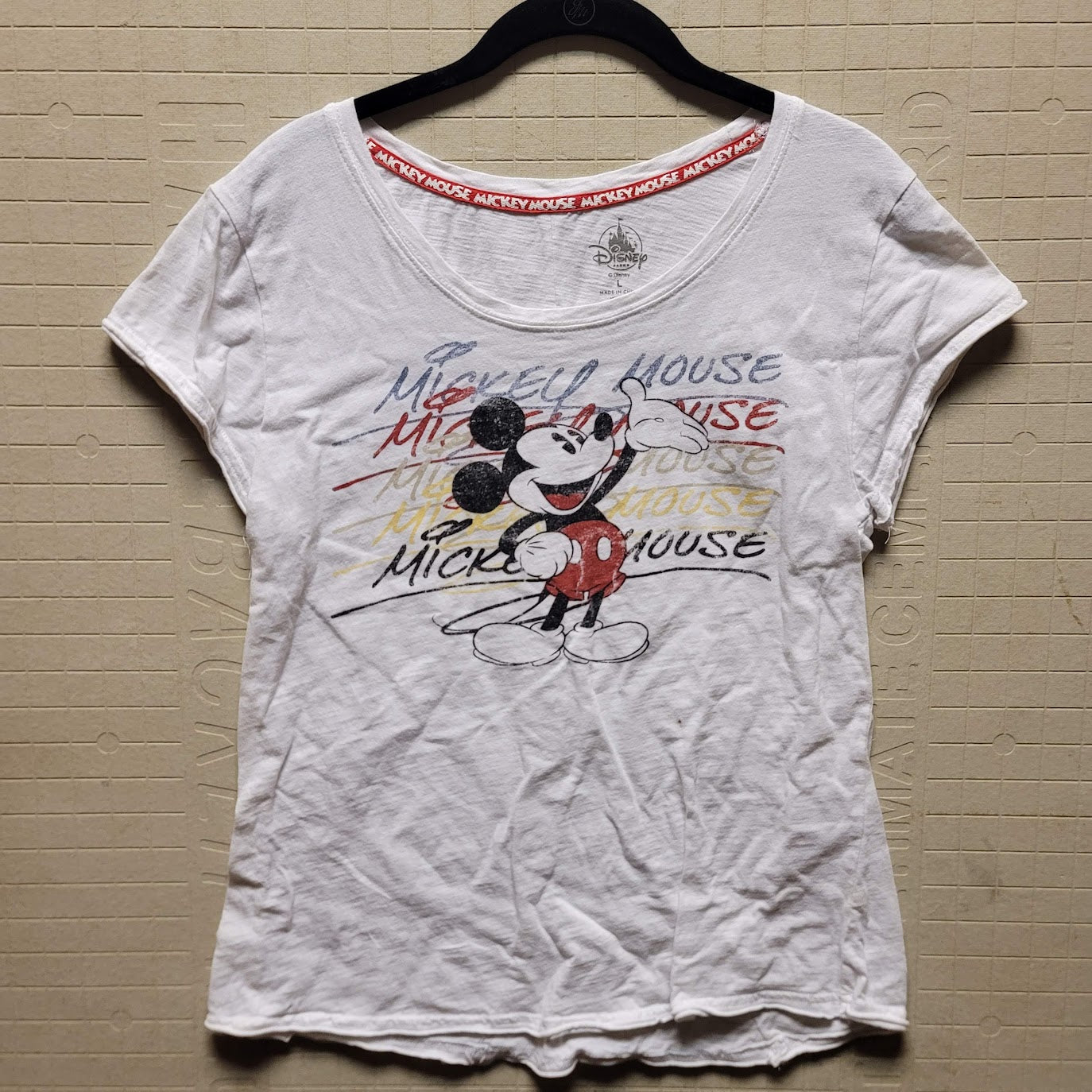 Disney Parks Size Large Short Sleeve White Mickey Cotton Faded Preowned