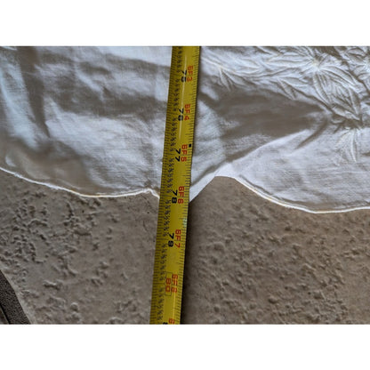 Oval linen Ivory vintage Tablecloth finish scallop edge Floral Raised Embroidery