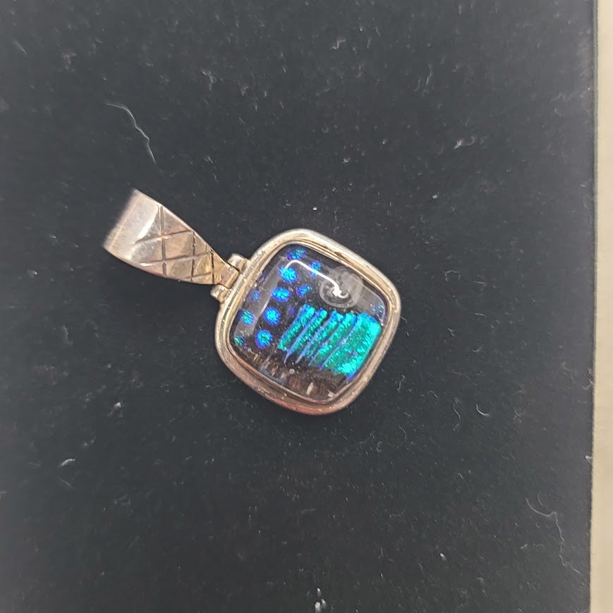 Vintage 925 Silver Abalone Shell Pendant Iridescent Blue Mosaic Stone