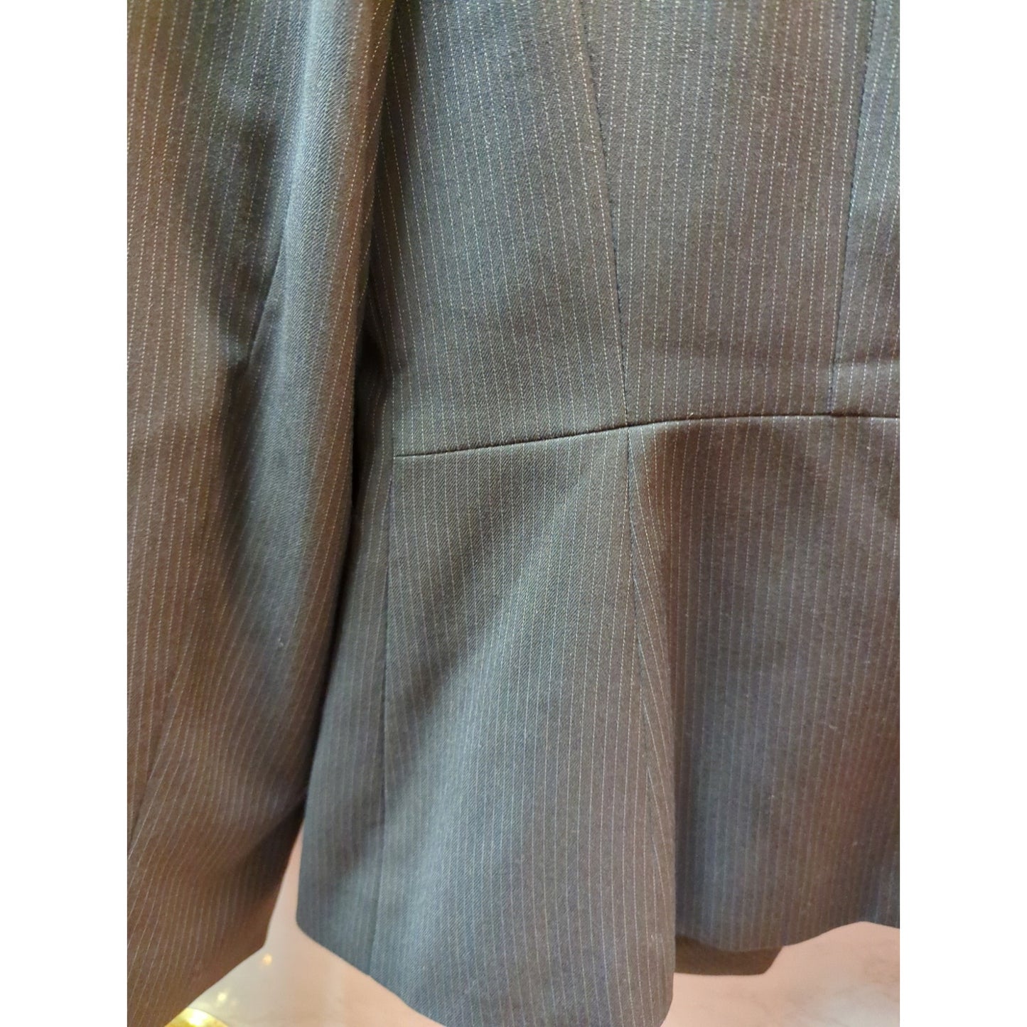 Tahari Arthur S. Levine Petite Charcoal Gray Pinstripe Peplum Blazer 6P Classic