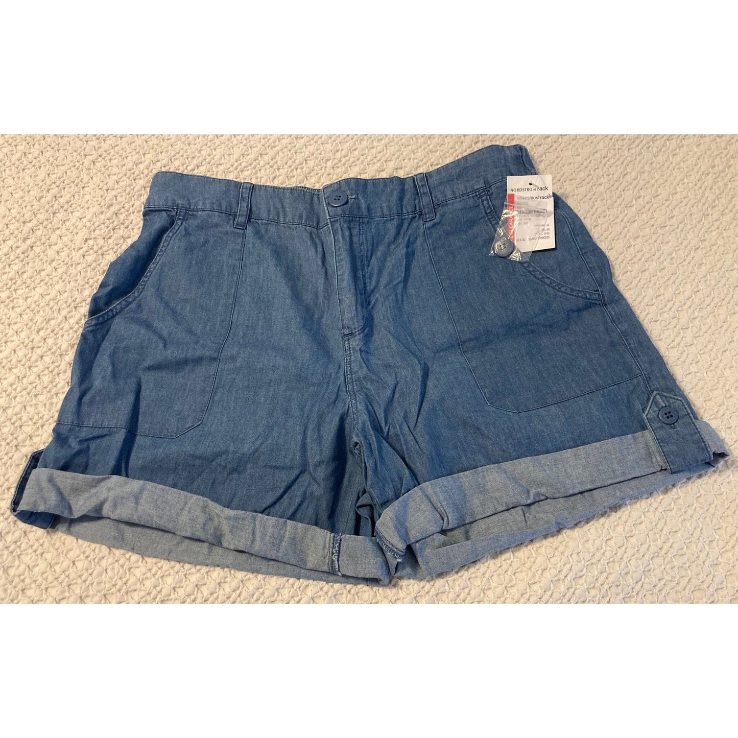 NWT Sanctuary Cuffed Elastic Back Shorts Size Large in Light Denim Blue