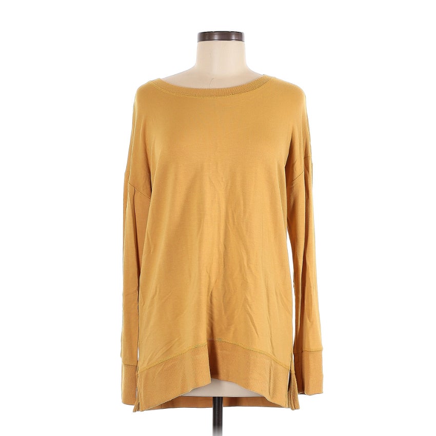 Workshop Republic Clothing Size Medium lightweight long sleeve layers Sweatshirt