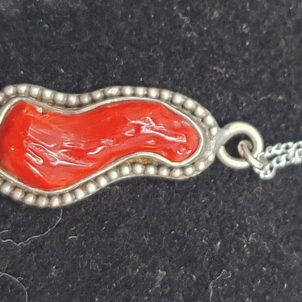Vintage Modernist Red Coral Inlay Silvertone Pendant