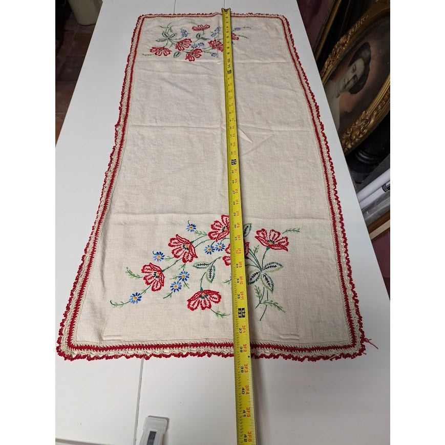 table runner hand embroidered 38" x 18" linen ripple edge farmhouse grannycore