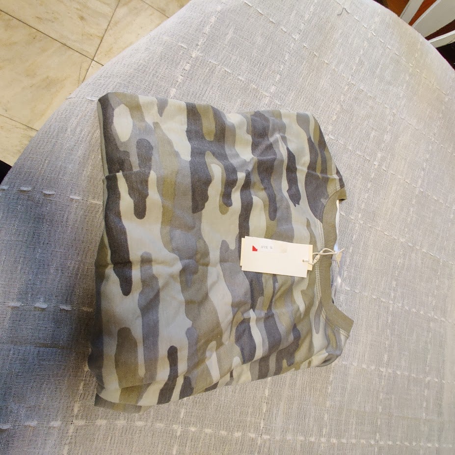 C&C California Womens Crew Neck Sweatshirt Long Sleeve Camo Green Size Small NWT