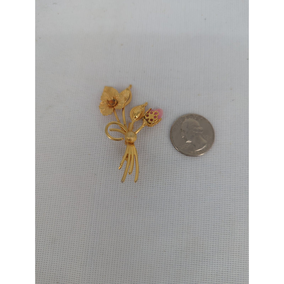 Vintage Gold-Tone Pink Floral Bouquet Brooch Pin Flower Spray