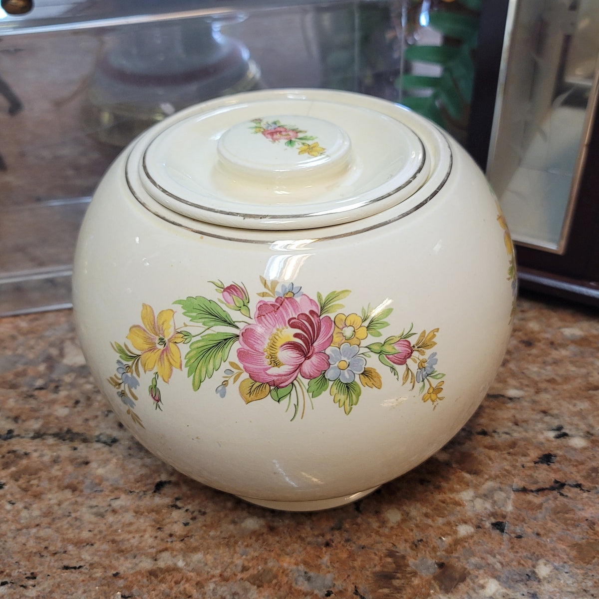 Homer Laughlin Kitchen Kraft Spring Wreath Ball Cookie Jar with Lid
