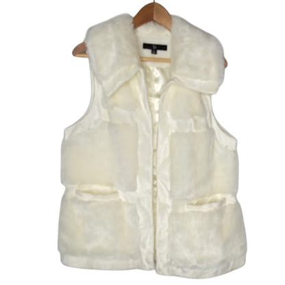 RLZ Faux Fur Sleeveless Vest Large Plush Front Pockets