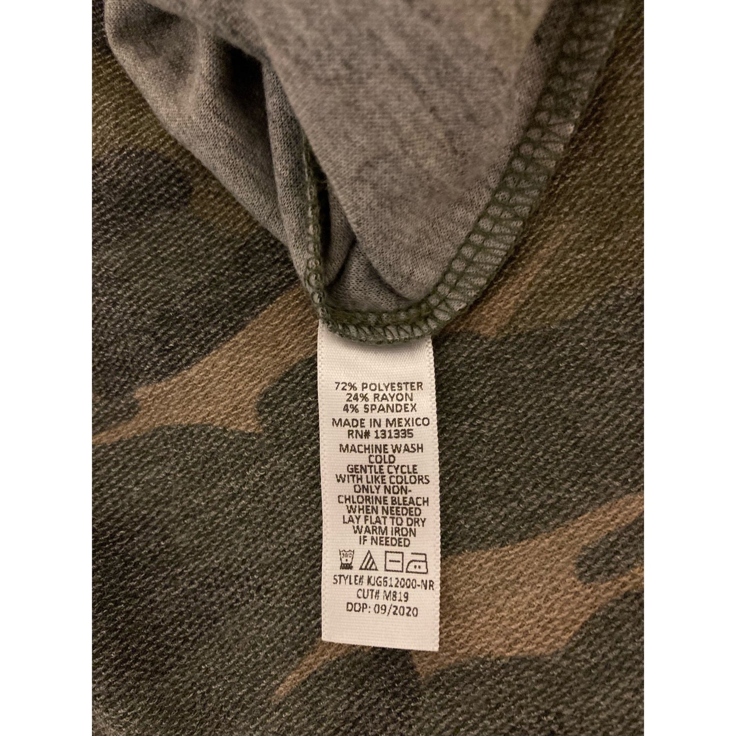 Socialite Women's Jogger Lounge Pants MEDIUM elastic waist Sage Camo NWT Pull-On