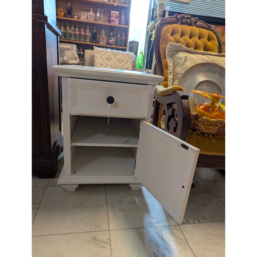 Secondhand Sandies: Broyhill white side end table storage drawer