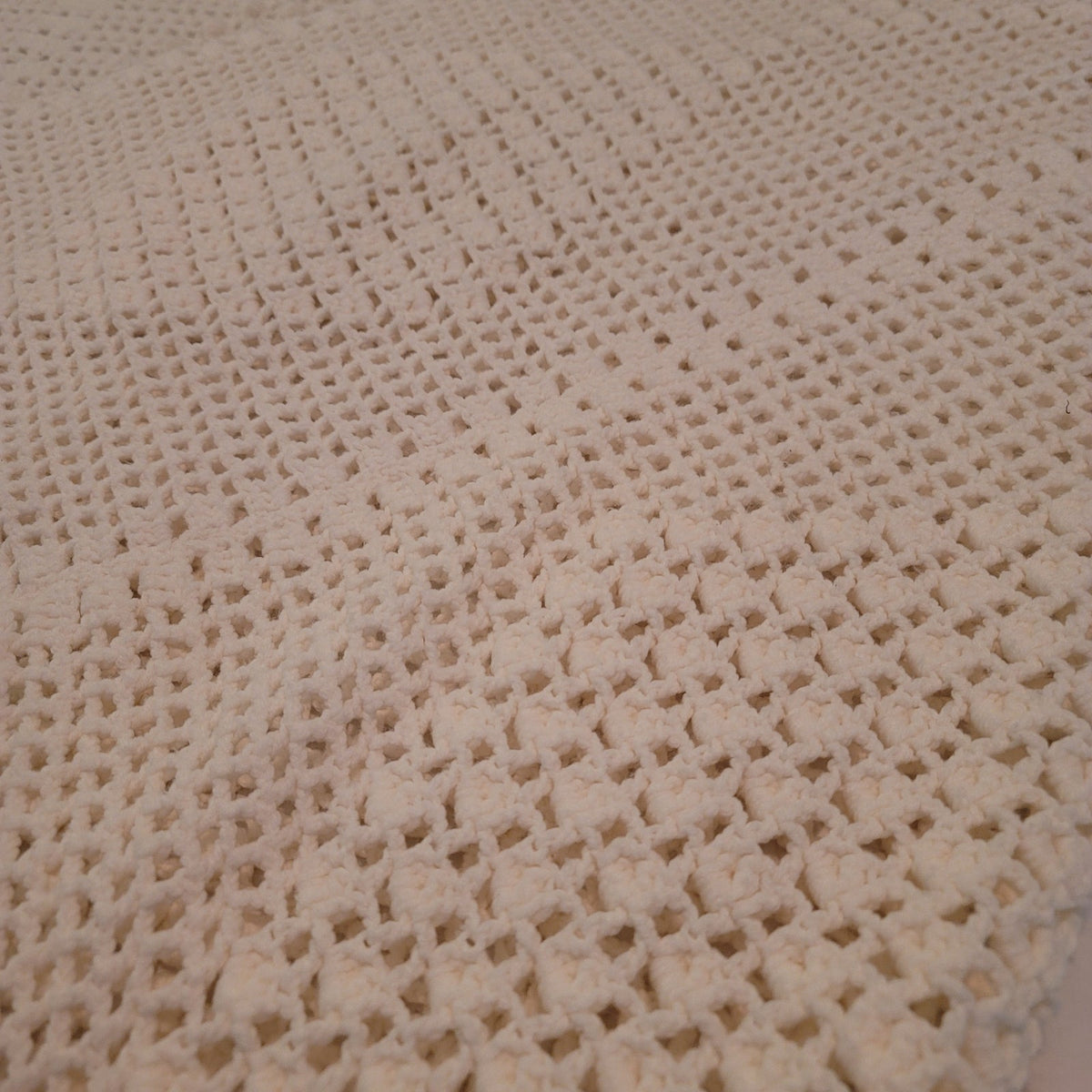 AMAZING handmade crochet blanket coverlet white geometric queen full bedspread