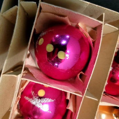 2 boxes (17pcs) Hand Blown Christmas glass ornaments Santa Land Multicolor 2"