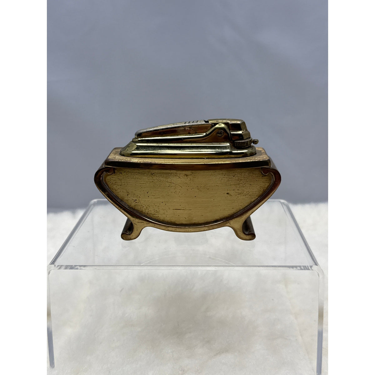 Vintage Ronson Varaflame Table Lighter Gold Tone Made in England 4 Footed