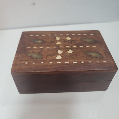 VINTAGE 1950s Anglo Indian Style Rosewood Box Brass Elephants Leaves Inlaid