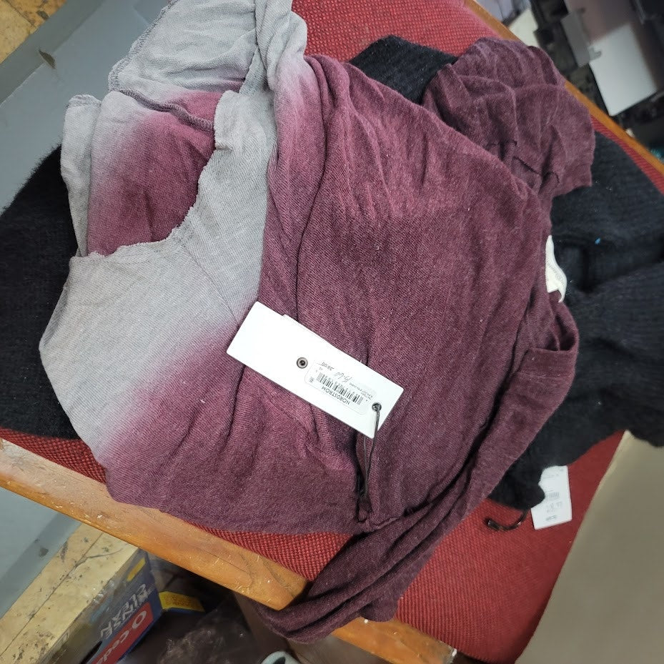 TREASURE & BOND NEW $39 Curved Hem Tee in Burgundy Stem Ombre XS