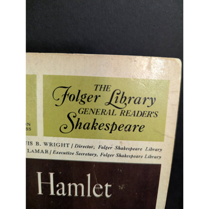 Vintage Folger Library General Readers Shakespeare: Hamlet Mass Market Paperback