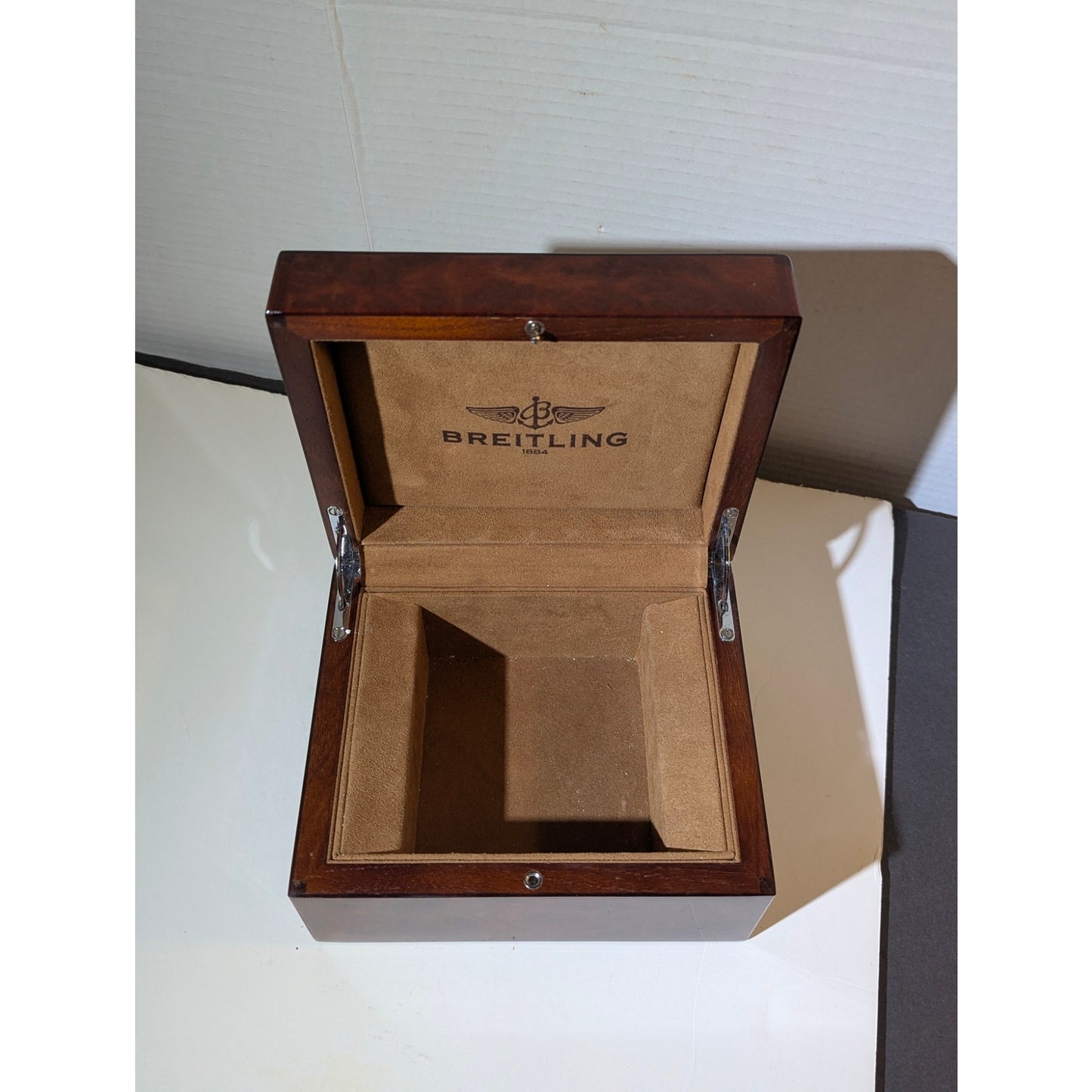Breitling Luxury Burl Wood Watch Presentation Box High Gloss Timepiece Display