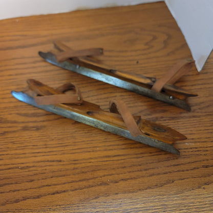 Vintage J. Nooitgedagt & Zonen Akkrum Wooden Ice Skates Dutch Antique Pair