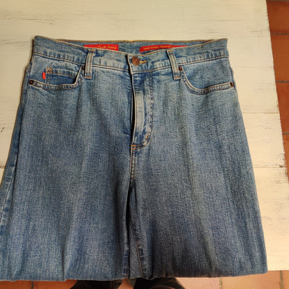 NYDJ Tummy Tuck Jeans Womens 6 Straight Leg Medium Wash Stretch Denim Made USA