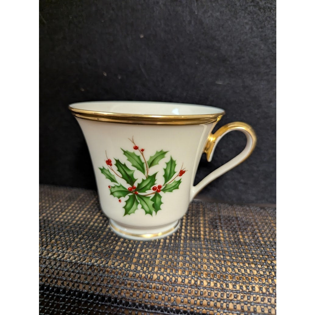 Lenox Holiday Tartan Made USA Set footed tea cup Christmas Holly Green Red  Gold