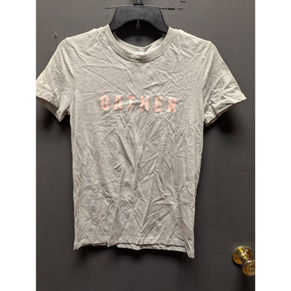 1901 NWT Gray Gather Graphic T-Shirt Small Casual Wear Short Sleeve Crew Neck