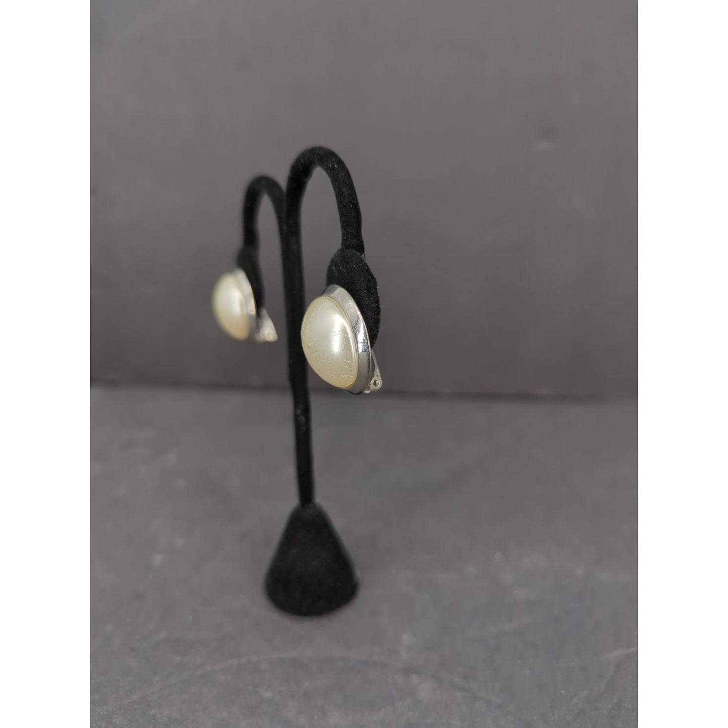 Vintage Cream Faux Pearl Silver Tone Clip On Earrings Classic Minimalist