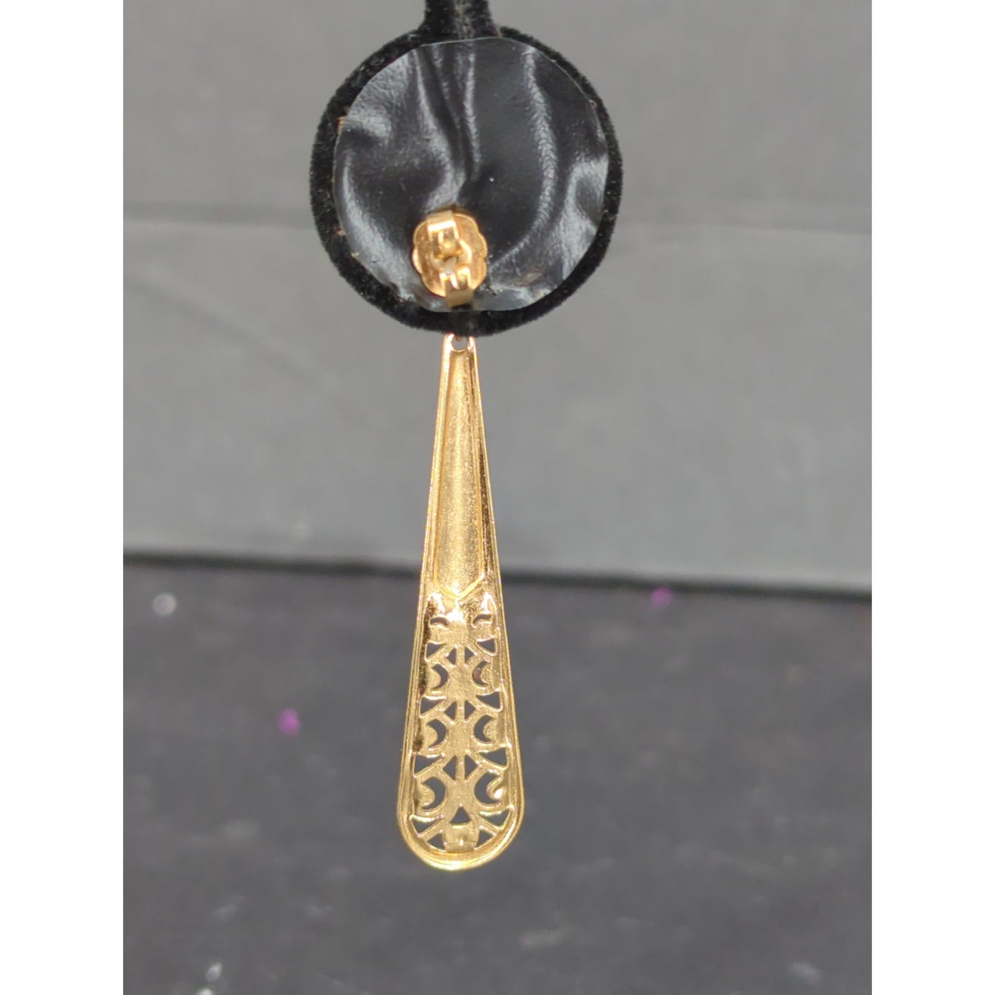 Vintage Gold Tone Filigree Teardrop Long Dangle Drop Post Earrings