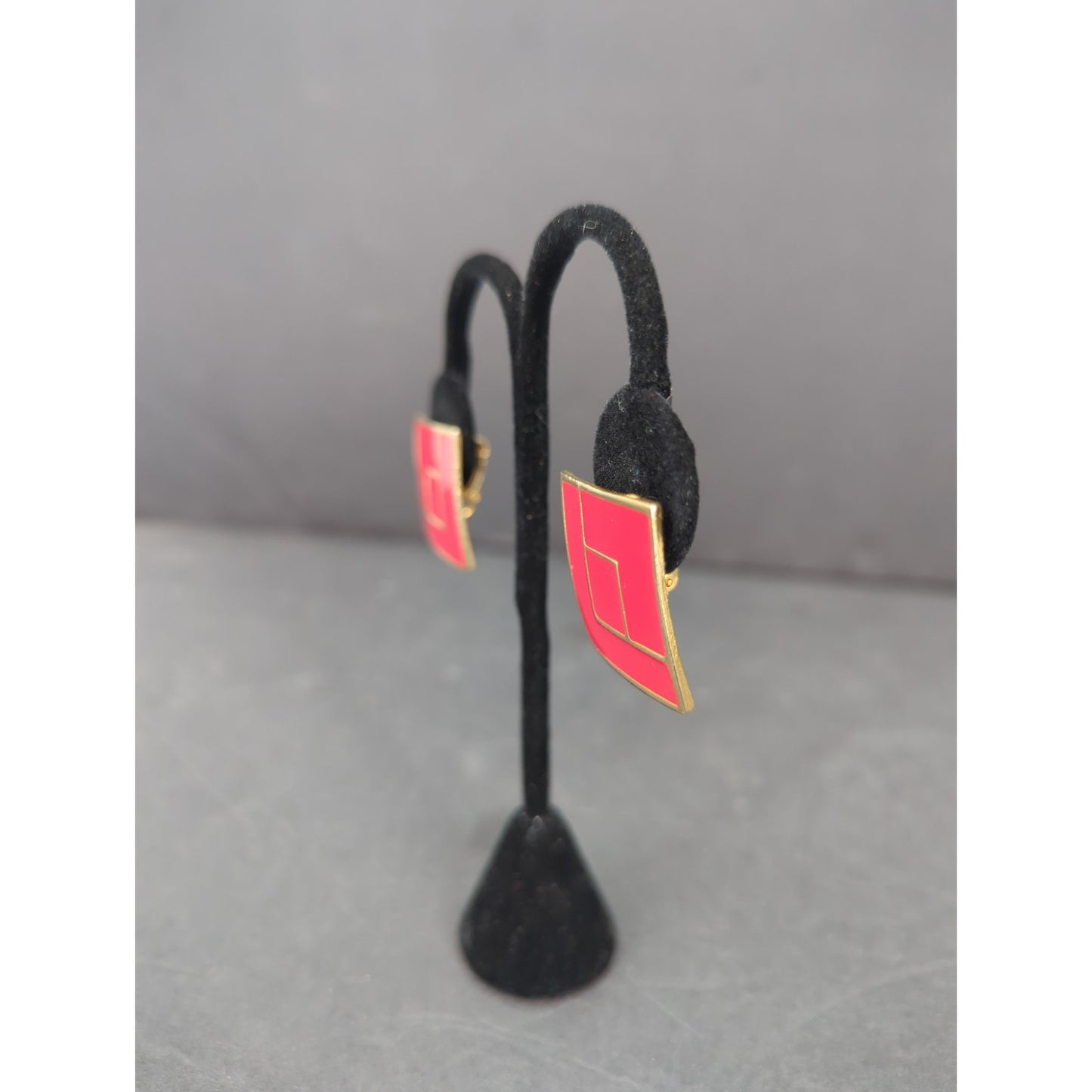 Vintage Pink Red Enamel Square Clip On Earrings Gold Tone Geometric Retro 1980s
