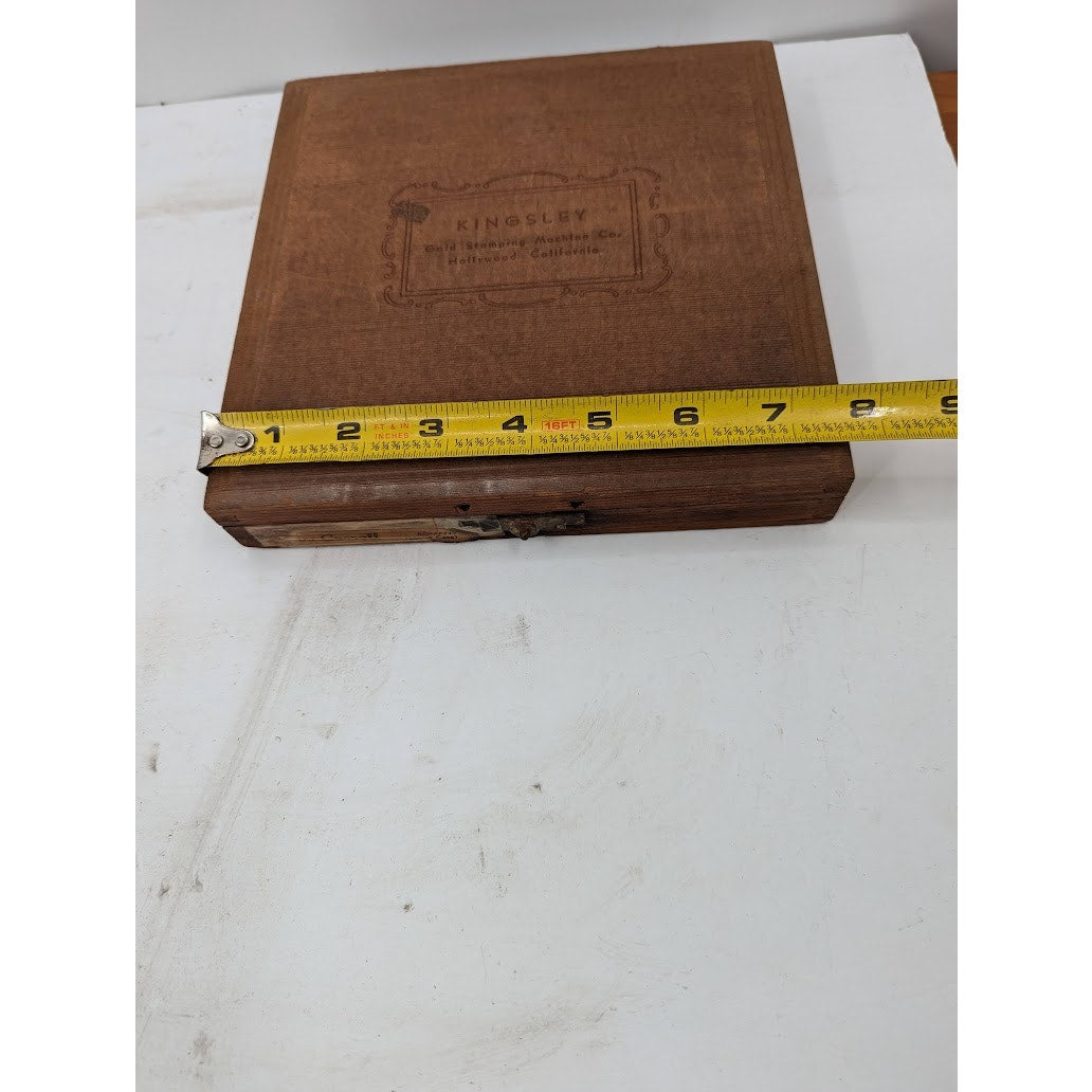 KINGSLEY HOT FOIL Stamping Printer letters Typeset ROMANY Lower case Wood Box