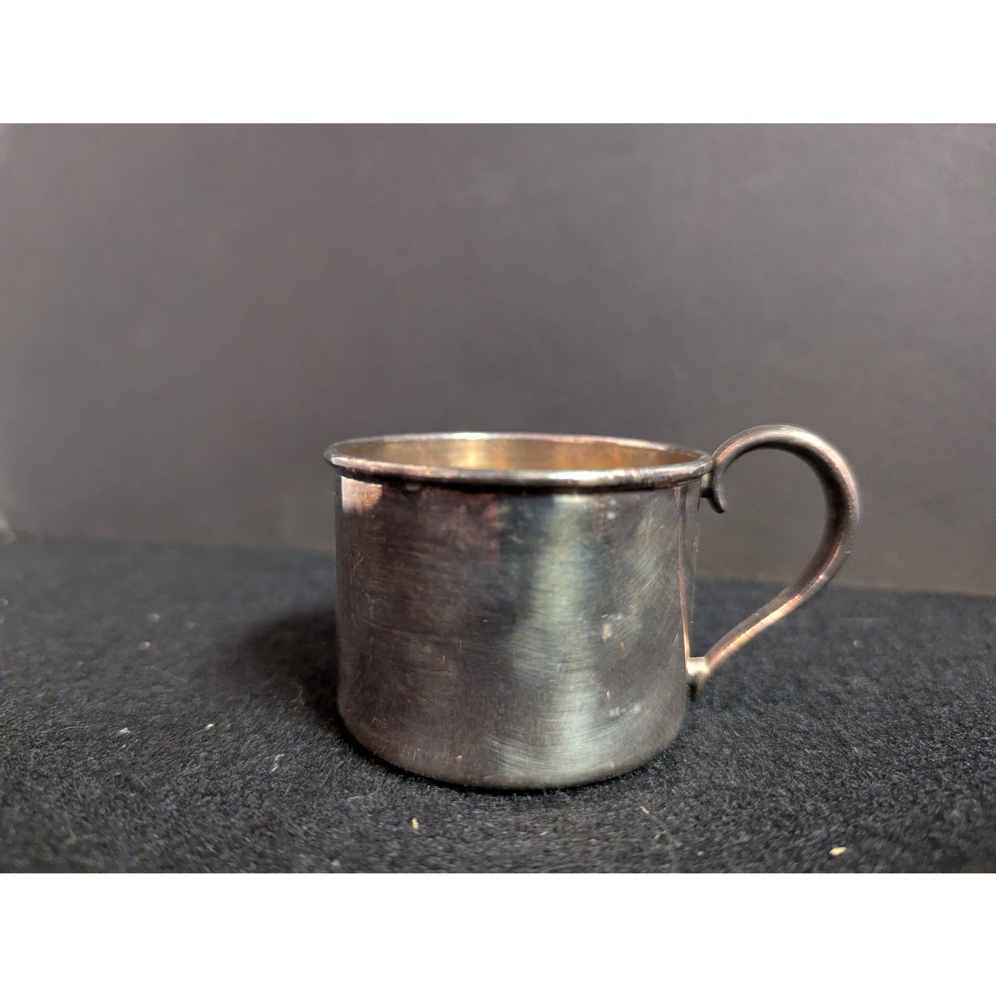 Vintage Oneida Silversmiths Silver Plated Child's Cup Baby Mug