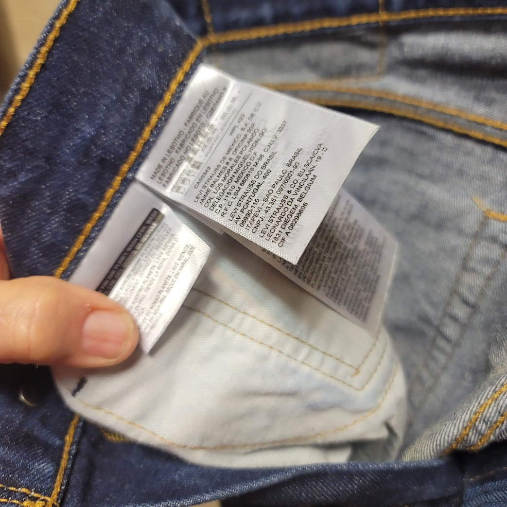 LEVI's STRAUSS blue denim jean 36" X 34" Pre-Owned straight leg dark wash