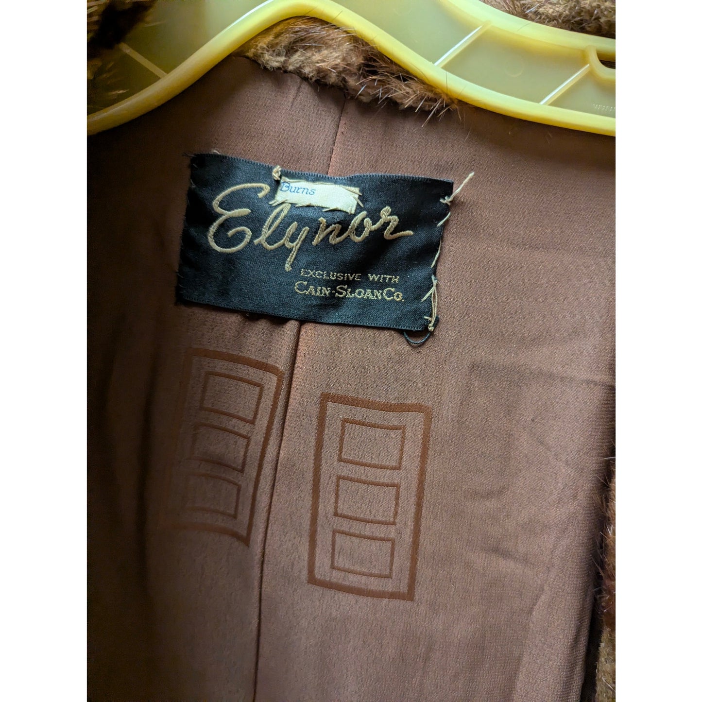 Vintage Elynor Cain Mink Fur Capelet Cropped Stole Shrug Wrap Hollywood Retro