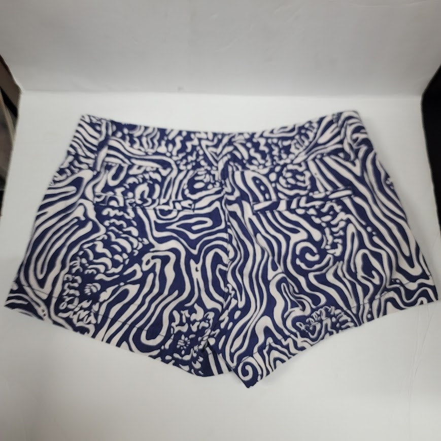Lilly Pulitzer Womens Size 00 The Walsh Short Blue White Hidden Waves