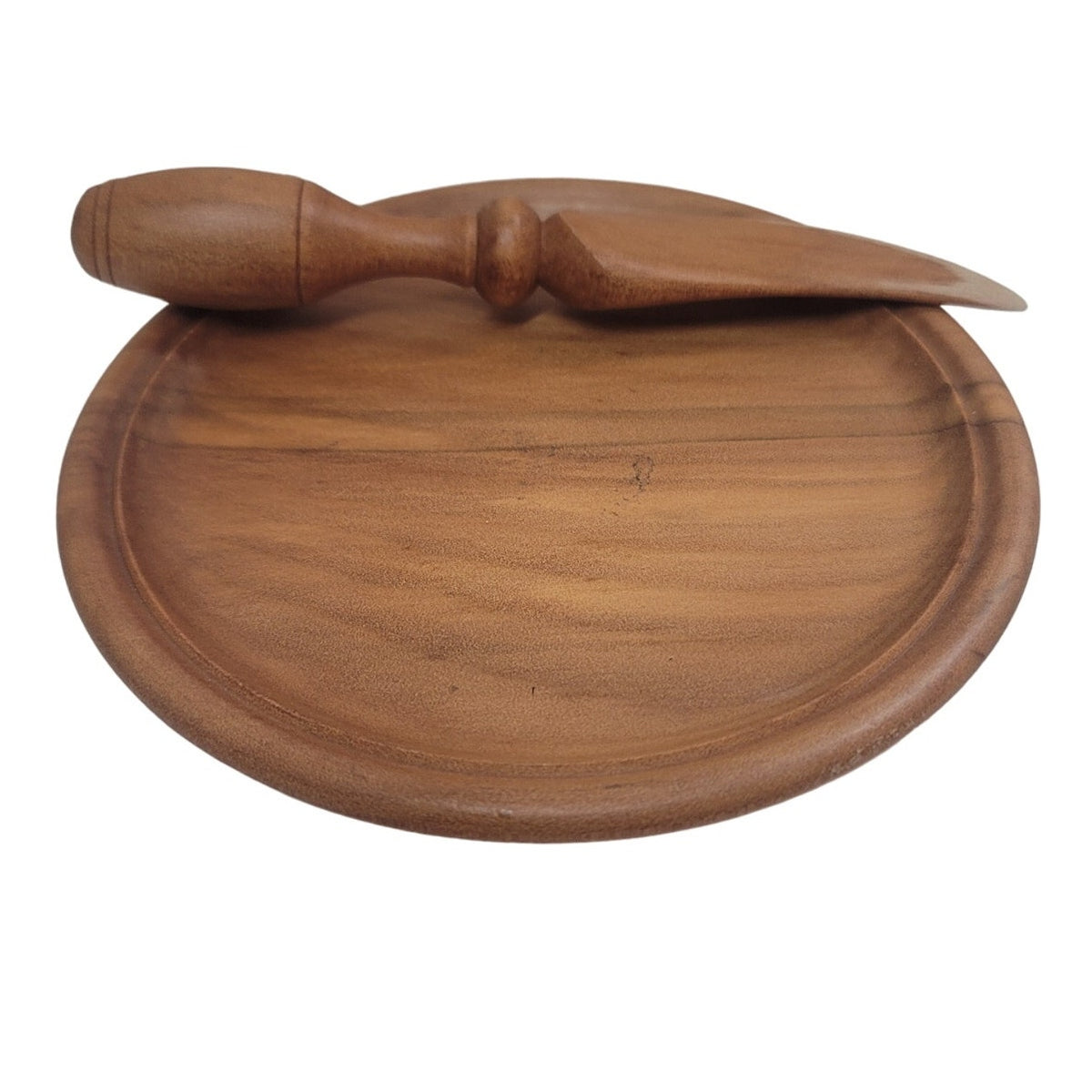 Handcrafted New Zealand Kauri Plate with Knife signed D.J. Denis McCartain