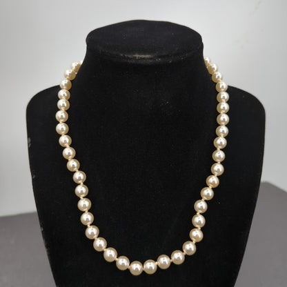 Vintage Fashion Necklace barrel clasp single strand large faux pearl choker