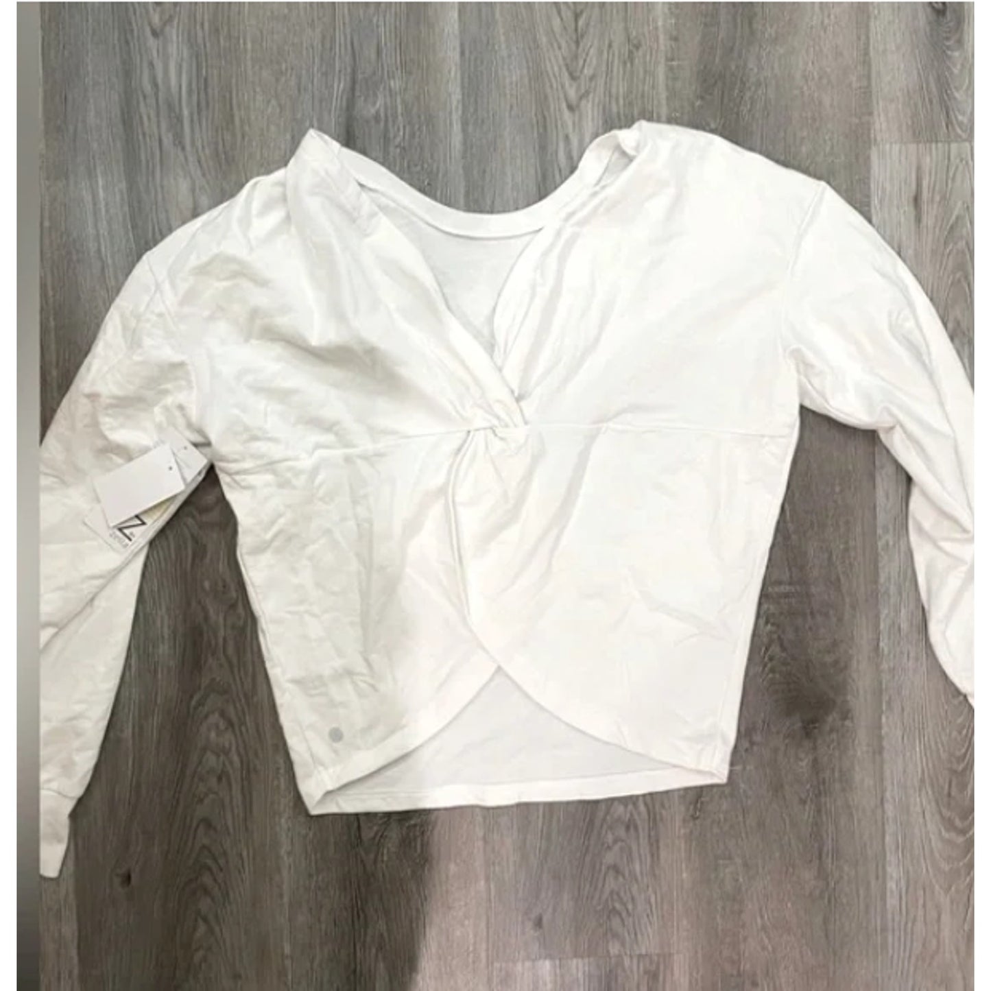Zella twisty Turn Long Sleeve Activewear Shirt SMALL Lightweight WHITE NEW