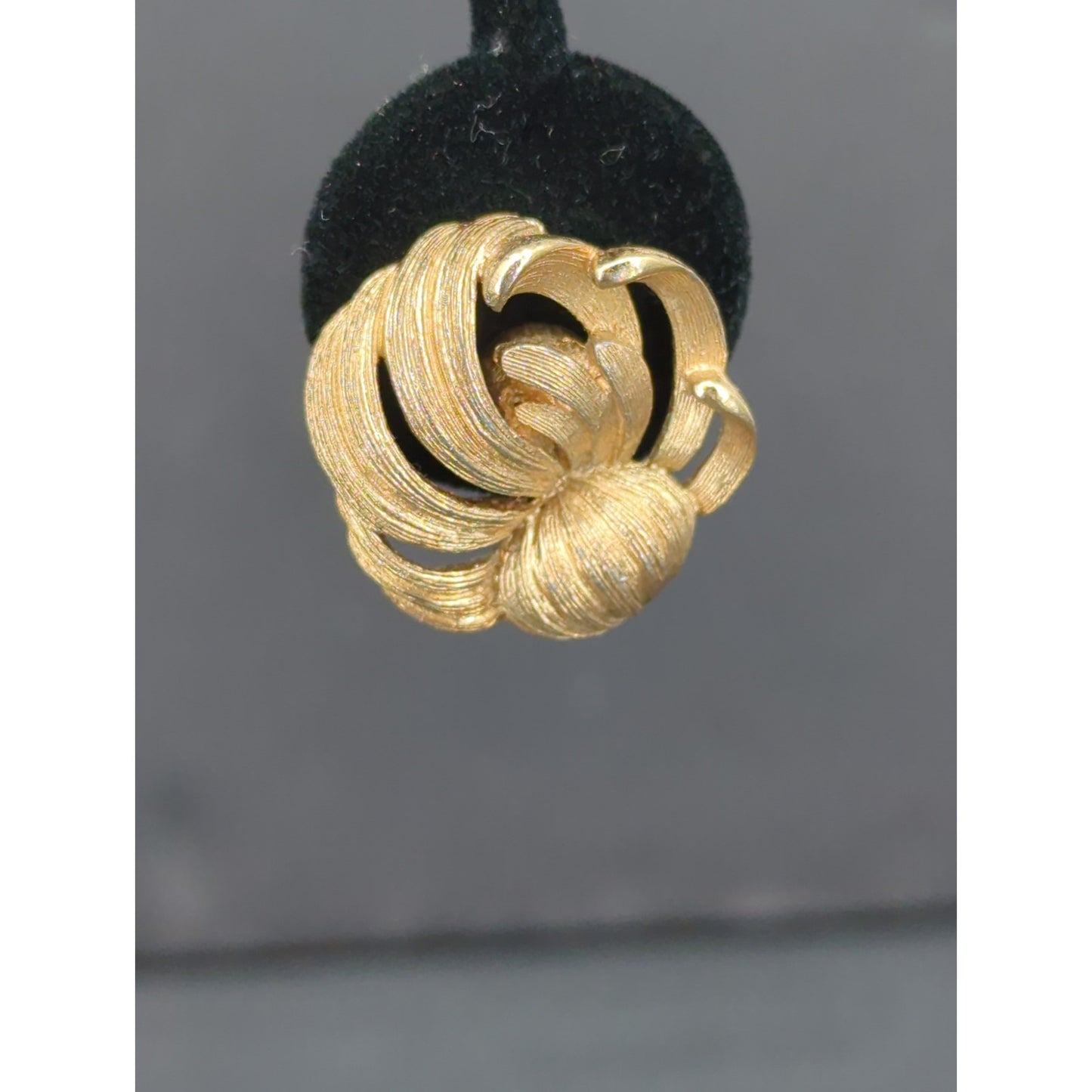 Vintage Monet Signed Gold Tone Swirl Knot Clip On Earrings Retro 1960s MCM