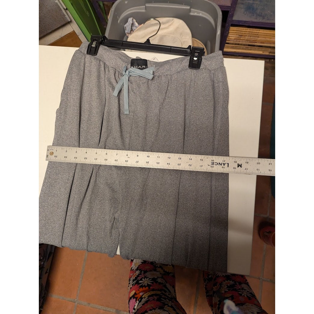 tahari Size Medium (32-34) Gray Tie Waist Pajama bottoms PJs wide leg Pockets