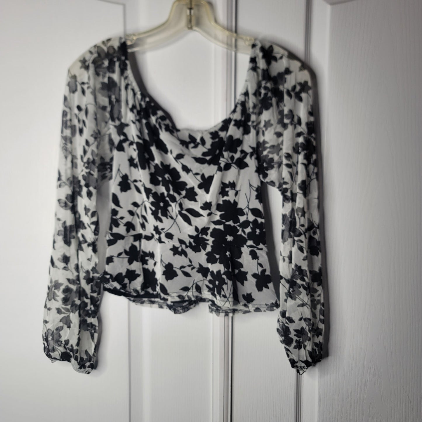 4si3nna Nordstrom Mesh Blouse Faux Wrap Long Sleeve Top Floral Black Size medium