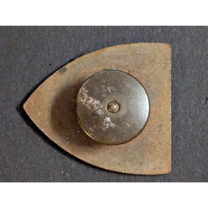 Vintage Vaincre ou Mourir Shield Insignia French Military Motto Screwback Badge
