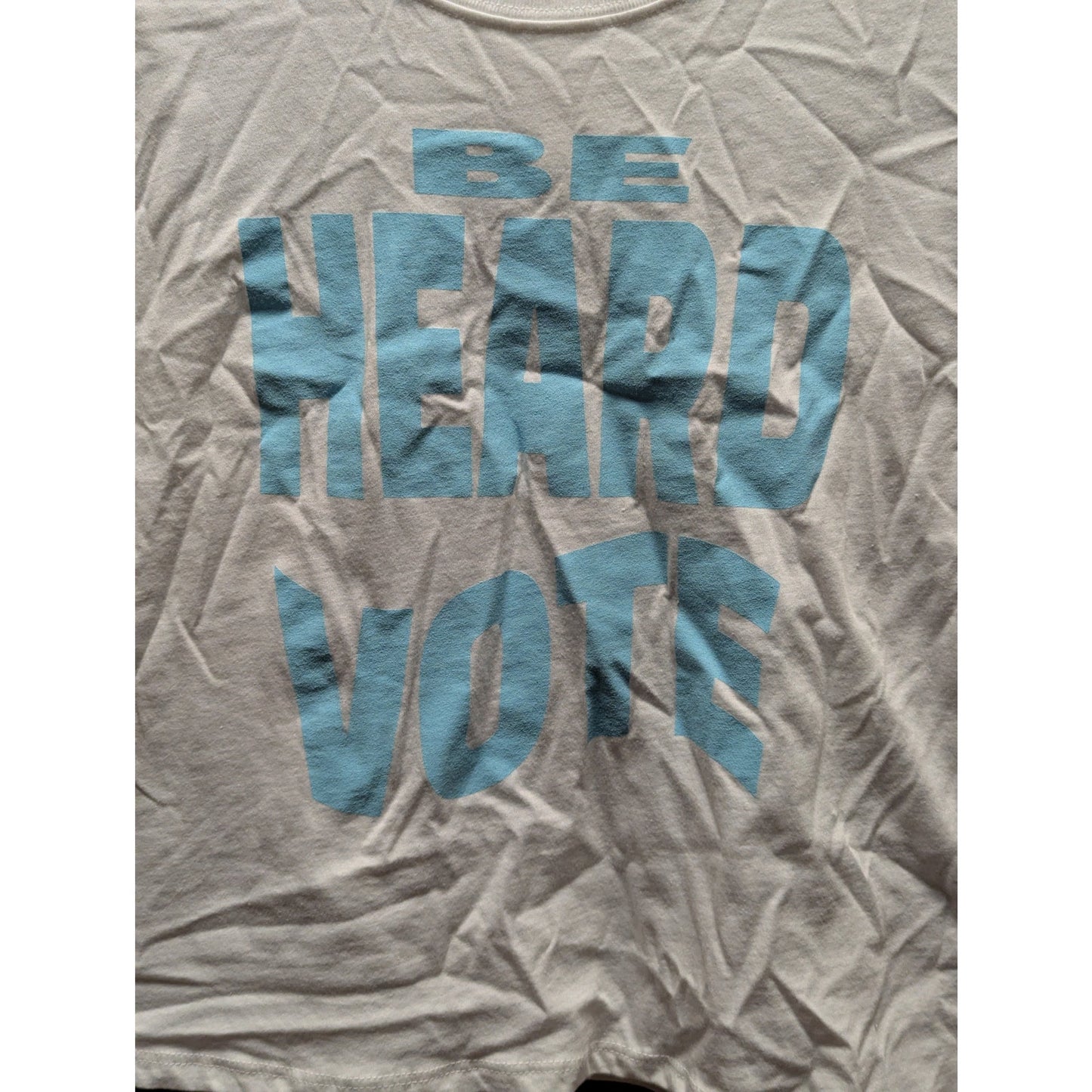 BP. Gray & Blue "Be Heard Vote" Graphic Print Short Sleeve T-Shirt Medium NWT