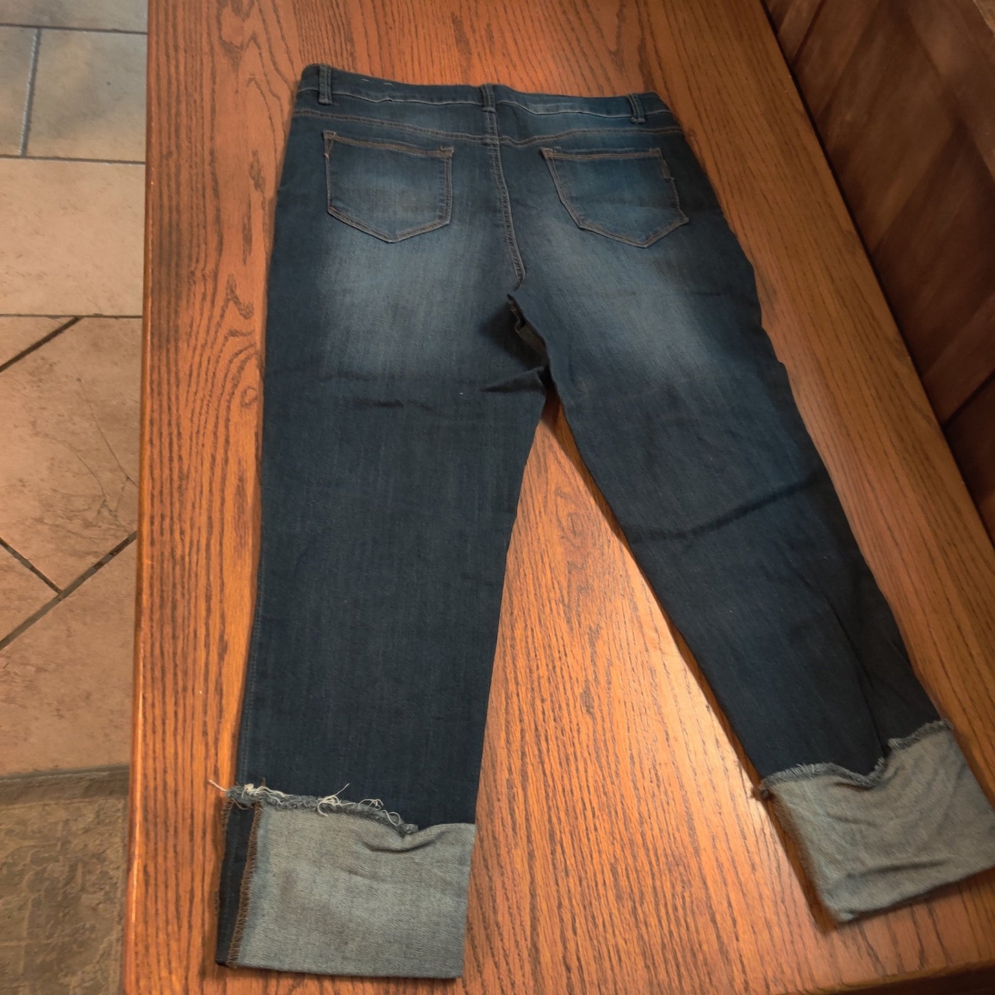 1822 Denim Distressed Cuffed Jeans Blue Mid Wash Everyday Streetwear 14