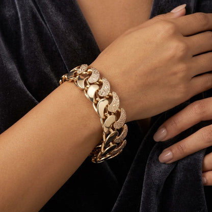 Vtg. Textured Smooth Gold Tone Curved Link Bracelet MCM Old Money High Quality