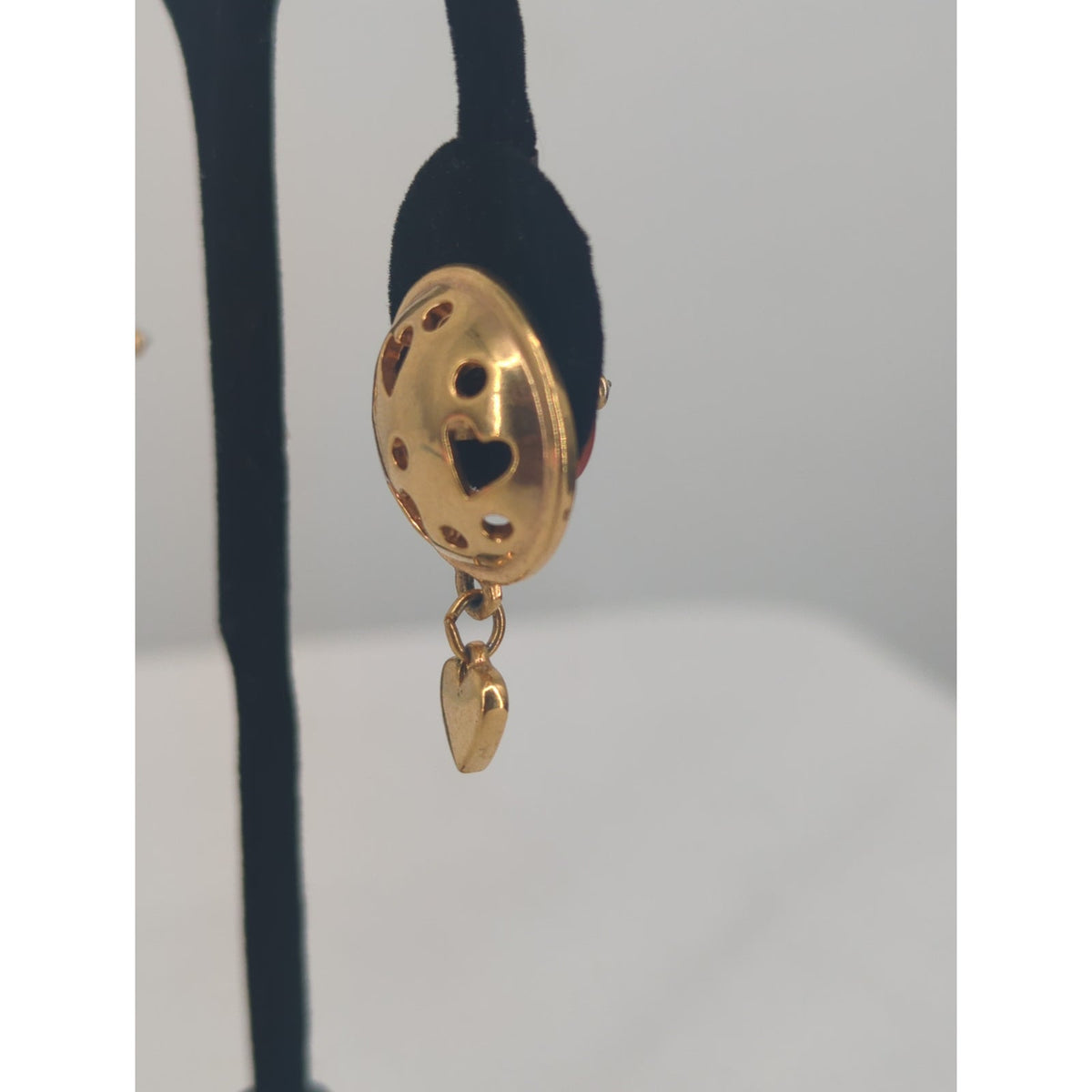 Vintage Gold-Tone Cutout Heart Dangle Stud Earrings Romantic Retro Jewelry