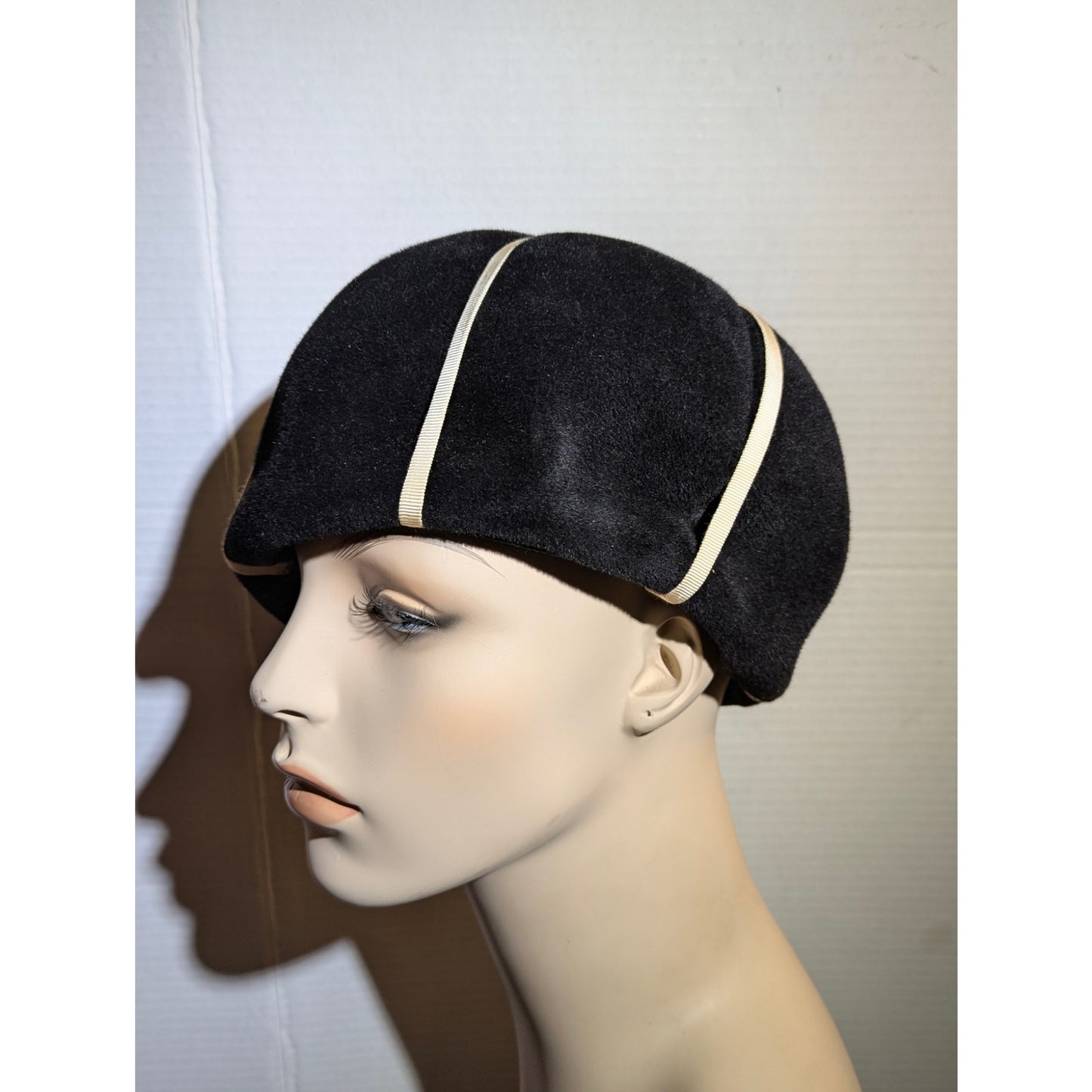 Vintage 50s Merrimac Deluxe Velour Fur Felt Beret Pillbox Hat Black Mod