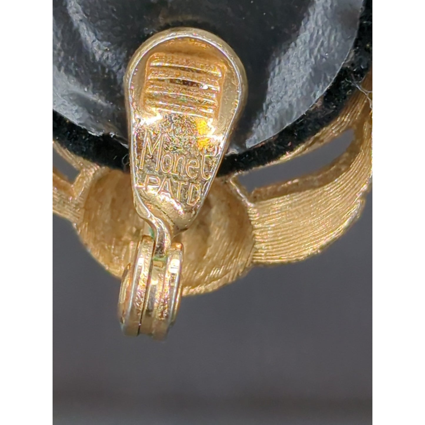 Vintage Monet Signed Gold Tone Swirl Knot Clip On Earrings Retro 1960s MCM