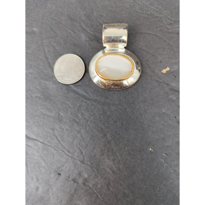 Vintage Silver Tone Oval Black.White Inset Pendant Necklace Set Interchangeable