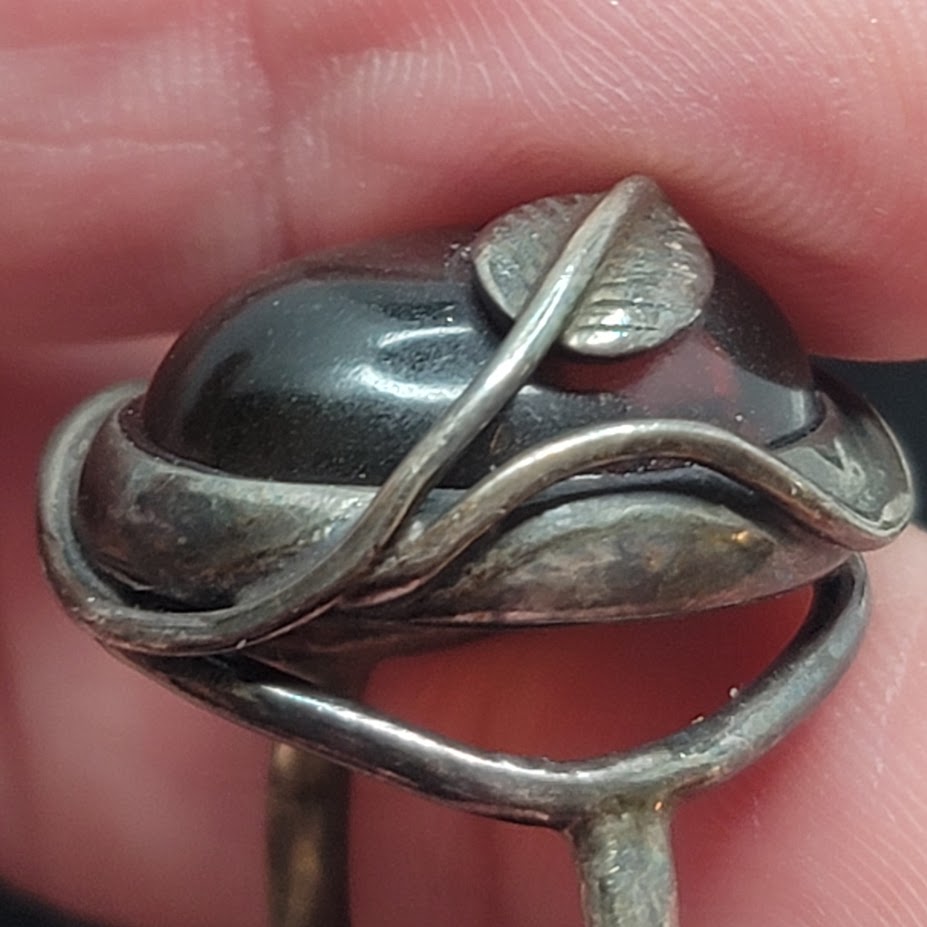 Vintage Navajo Modernist Baltic Amber & .925 Silver Ring