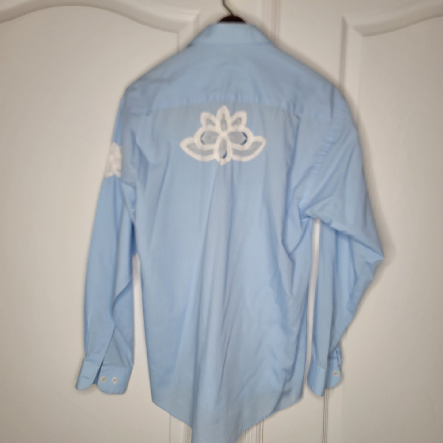 Marquis 14.5 blouse Baby Blue White Applique Flowers Small Cowboy